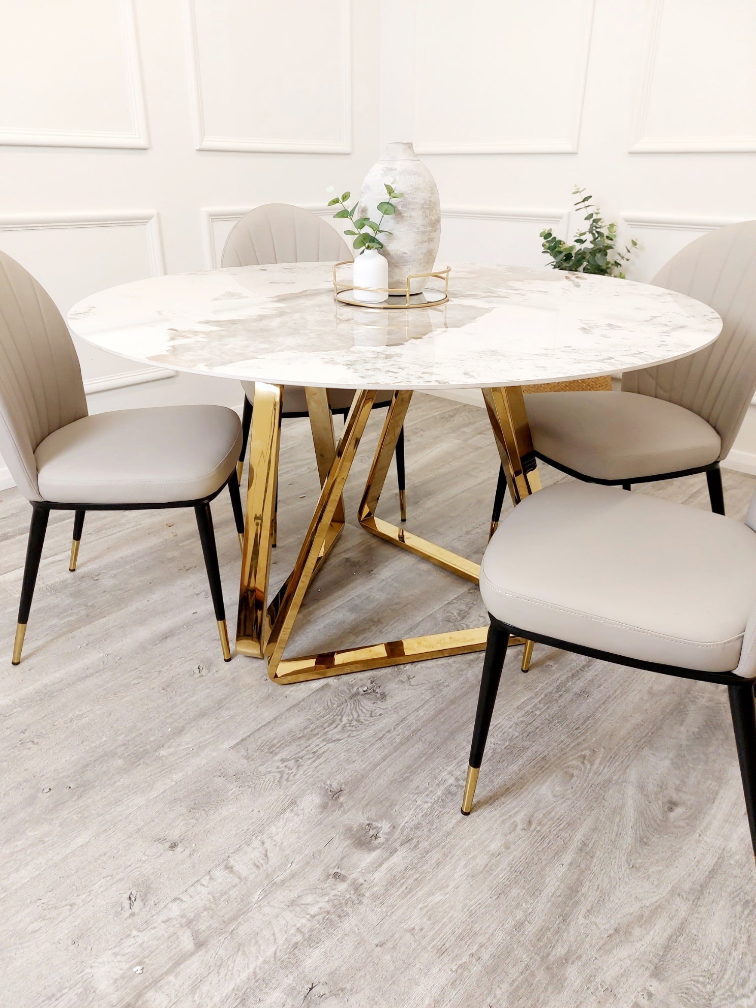 nero gold 1.3 round dining table